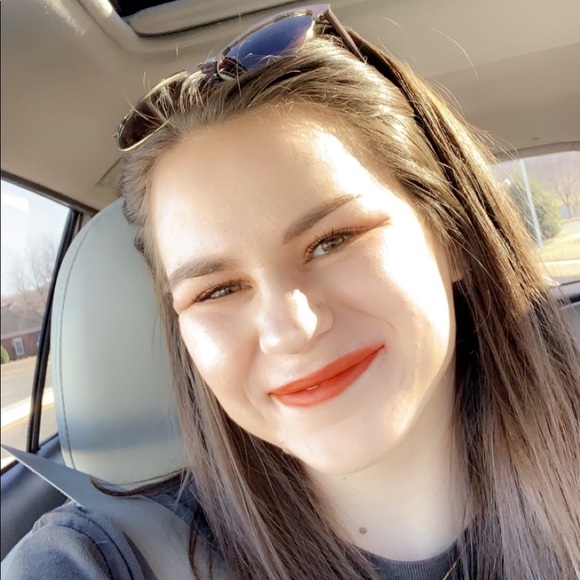 Meet your Posher, Emma - Picture 4 of 5